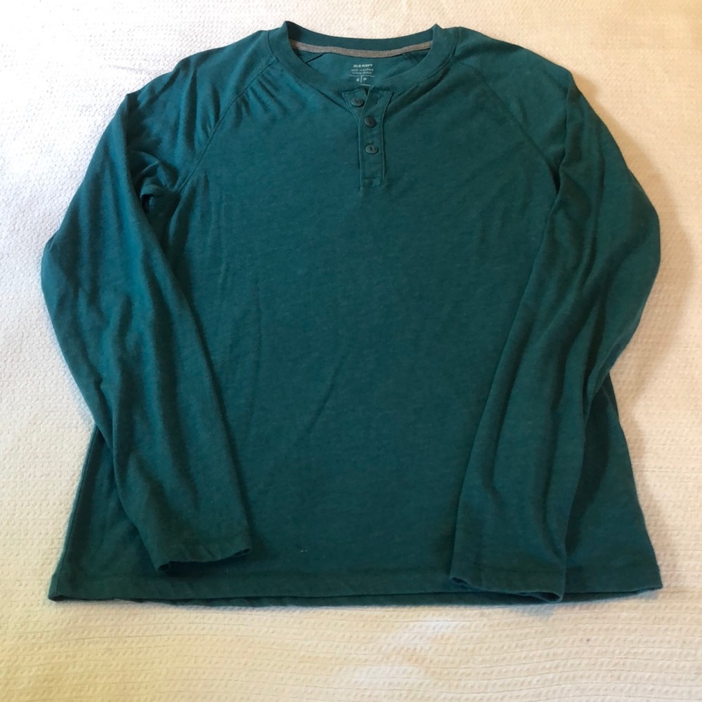 Women’s Old Navy Long Sleeved Shirt